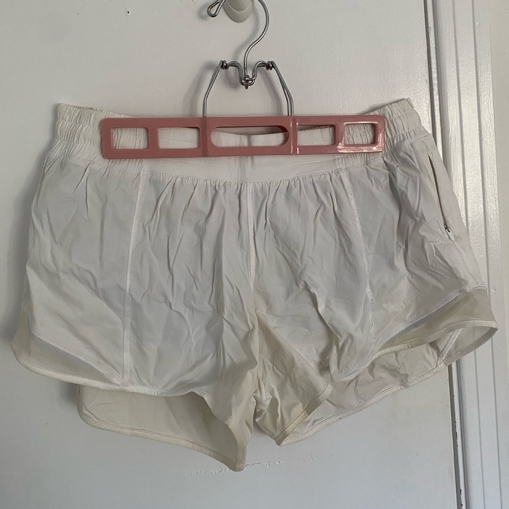 Lululemon hotty hot 4” short